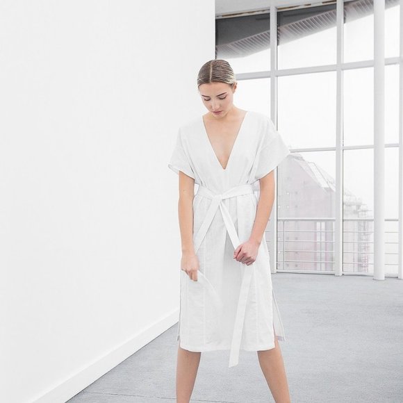 Oh Seven Days Roth Dress S/M - Picture 3 of 3